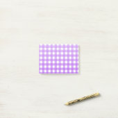 Helles lila Gingham Post-it Klebezettel (Auf Schreibtisch)