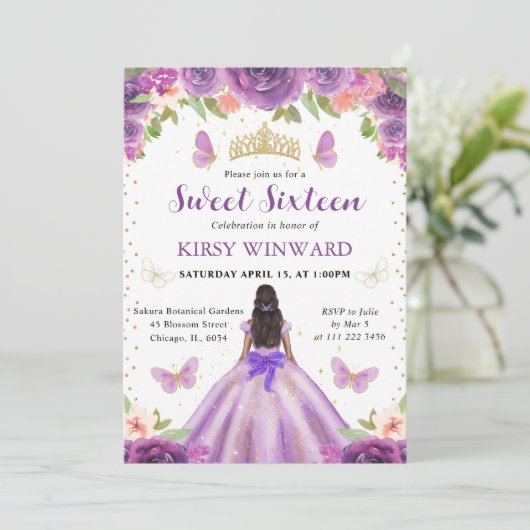 Helles Lila Kleid Dunkle Hautprinzessin Sweet 16 Einladung (Stehend Vorderseite)