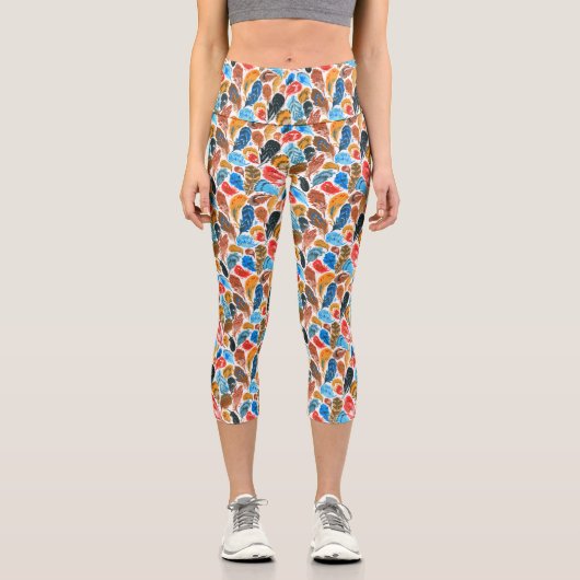 Helles Muster mit Vogelfedern Capri Leggings (Vorderseite)