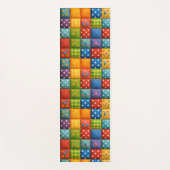 Helles Patchwork Quilt Design in Regenbogenfarben Yogamatte (Vorderseite)