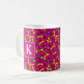 Helles rosa Muster | Monogramm Kaffeetasse (Vorderseite Links)