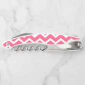 Helles Rosa und Weiß Chevron-Muster Monogramm Kellnermesser (Rückseite)