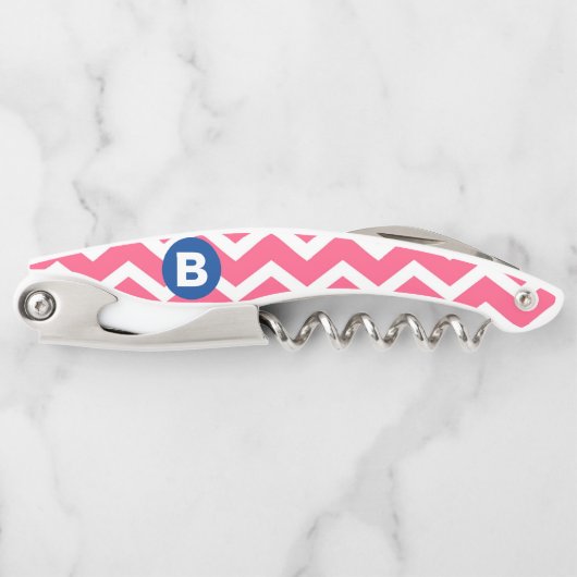 Helles Rosa und Weiß Chevron-Muster Monogramm Kellnermesser (Vorderseite)