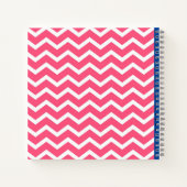 Helles Rosa und Weiß Chevron-Muster Monogramm Notizblock (Rückseite)