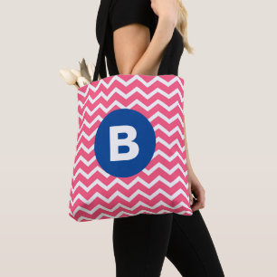 Helles Rosa und Weißes Chevron-Muster-Monogramm Tasche