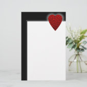 Helles rotes Herzbild. Briefpapier (Stehend Vorderseite)