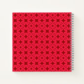 Helles rotes verziertes Muster mit Monogramm Notizblock (Rückseite)