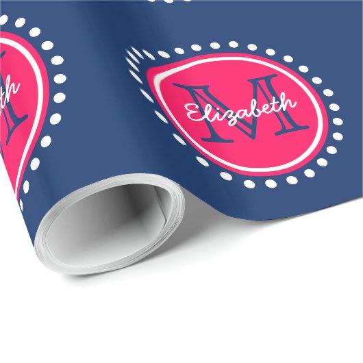 Helles Sommer-Rosa-Tupfen-Monogramm auf Geschenkpapier (Rolleneckpunkt)