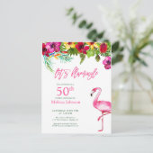 Helles Tropisches Rosa Let's Flamingo 50. Geburtst Postkarte (Stehend Vorderseite)