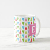 Helles Weihnachtsbaummuster Girly Pink Monogram Kaffeetasse (VorderseiteRechts)