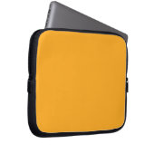 Hellgelb (Crayola) (feste Farbe) Laptopschutzhülle (Vorne Rechts)