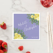 Hellgelb & Periwinkle Blaue Rose Blumenzehen Serviette (Beispiel)