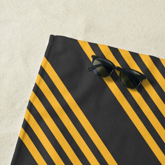 Hellgelb und Holzkohle fünf Streifen Muster Strandtuch (Beispiel)