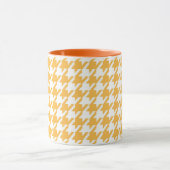Hellgelb-weißer klassischer Houndstooth-Karo Tasse (Zentrum)