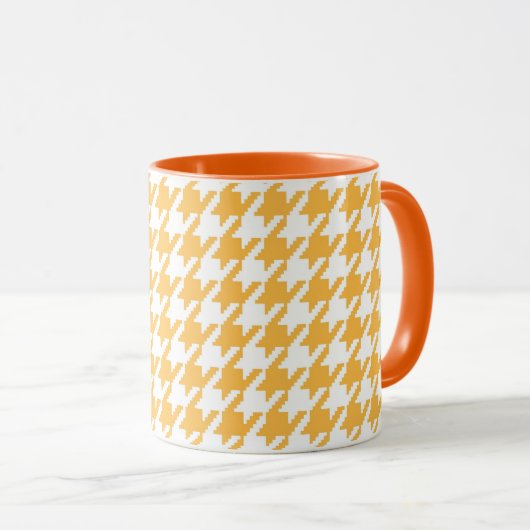 Hellgelb-weißer klassischer Houndstooth-Karo Tasse (VorderseiteRechts)