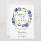 Hellgelbe blaue Blüten im Kranz Einladung (Vorderseite)