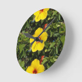 Hellgelbe Blume Springtime Runde Wanduhr (Winkel)