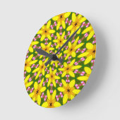 Hellgelbe Blumen Runde Wanduhr (Winkel)