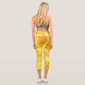 Hellgelbe Federn Capri Leggings (Rückseite)