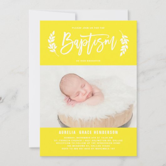 Hellgelbe Laurel Wreath Baby Foto Taufe Einladung (Vorderseite)