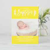 Hellgelbe Laurel Wreath Baby Foto Taufe Einladung (Stehend Vorderseite)