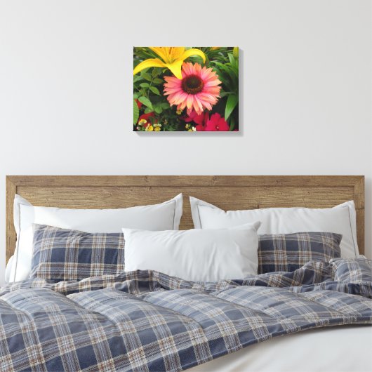 Hellgelbe Lilien mit rosa Leinwand (Insitu (Schlafzimmer))