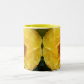 Hellgelbe Rose-Blume Spiegelbild Zweifarbige Tasse (Mittel)