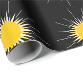 Hellgelbe strahlende Sonnenstrahlung Geschenkpapier (Rolleneckpunkt)