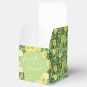 Hellgelbe und blassgrüne Rose Blumenzehen Geschenkschachtel (Geöffnet)