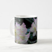 Hellgelbe und rosa Rhododendron Blume Tasse (Vorderseite Links)