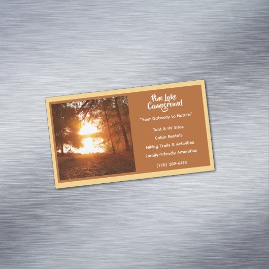 Hellgelbes Forest Campground Camping Außenbereich Magnetische Visitenkarte (Beispiel)
