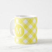 Hellgelbes klassisches Gingham-Muster mit Monogram Kaffeetasse (Vorderseite Links)