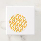 Hellgelbes und weißes Rautenmuster Geschenkanhänger (Beispiel)