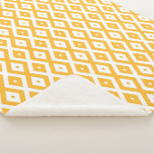 Hellgelbes und weißes Rautenmuster Sherpadecke (3/4)