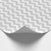 Hellgrau und weiß Chevron Geschenkpapier (Ecke)