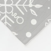 Hellgraue und weiße Weihnachtsschneeflocken Fleecedecke (Ecke)