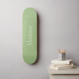 Hellgrün durchgefärbt mit Namen Skateboard