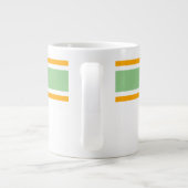 Hellgrüne, gelbe, oberflächliche Streifen auf Weiß Jumbo-Tasse (Rückseite)