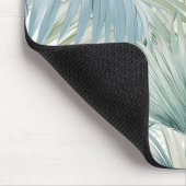 Hellgrüne, hellblaue Palme Blätter Gemustert Mousepad (Ecke)