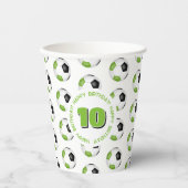 hellgrüne schwarze Fußballbälle Geburtstagsparty Pappbecher (Vorderseite)