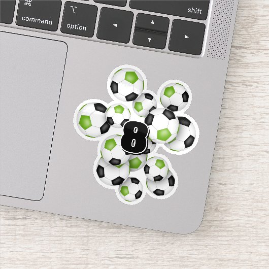 hellgrüne schwarze Fußbälle personalisiert Aufkleber (Detail)
