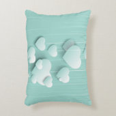 Hellgrüner Hintergrund mit 3D-weißen Herzen Dekokissen (Vorderseite(Vertikal))