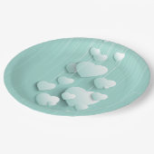 Hellgrüner Hintergrund mit 3D-weißen Herzen Pappteller (Schrägansicht)