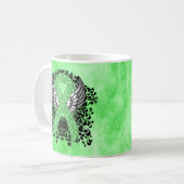 Hellgrünes Band mit Flügeln Kaffeetasse (Vorderseite Links)