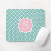 Hellgrünes Quatrefoil rosa Monogramm Mousepad (Mit Mouse)