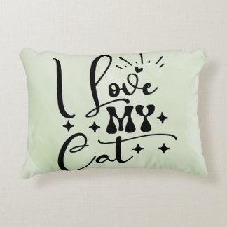 Hellgrünes Wurfkissen mit Liebe My Cat Text. Dekokissen