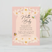 Hello Baby Floral Daisy Bees Baby Shower Einladung (Stehend Vorderseite)