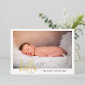 Hello Baby Foto Modern Foil Birth Ankündigung (Stehend vorne)