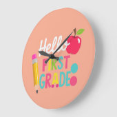 Hello First Grade Team 1st Grade Back to School Große Wanduhr (Winkel)