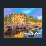 Hello From Beautiful Amsterdam, Niederlande Postkarte<br><div class="desc">Diese Travel-Postkarte zeigt ein Foto der schönen und ikonischen Stadt Amsterdam,  Niederlande. Diese einzigartige Postkarte wäre ideal für Freunde und Familie.</div>
